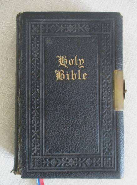 Circa 1907 - The Palestine Pictorial Bible - old antique Bible with brass clasp