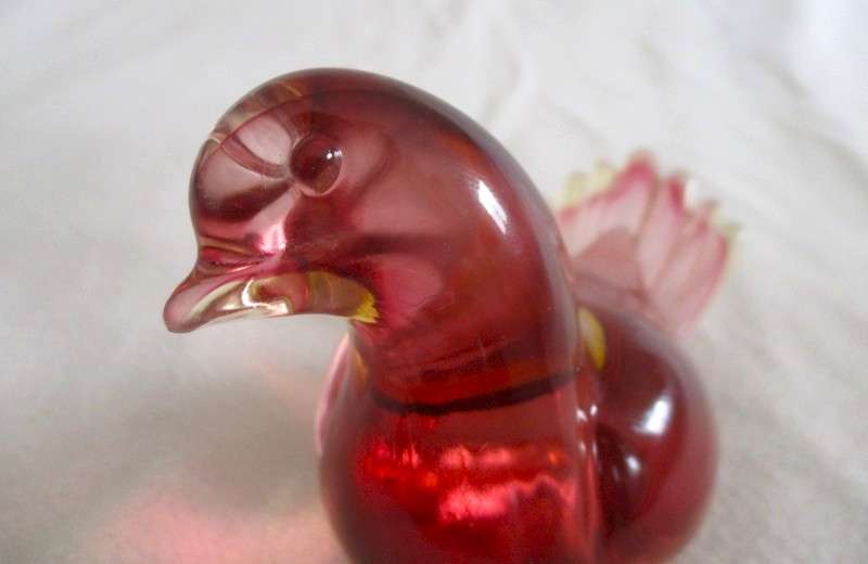 Exceptional Murano Art Glass Paperweight - pigeon