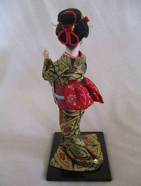 Stunning Shuangmin Craft Japanese Geisha doll in original box