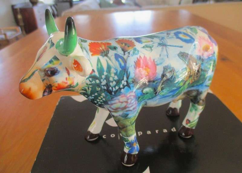 2. Collectable -2007 Cow Parade Maddi's Garden by Marybeth Whalen (West Hartford) in original box