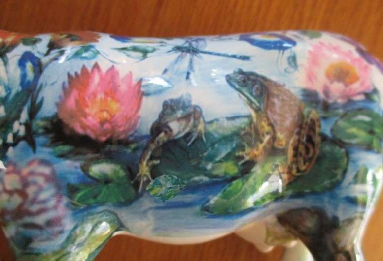 2. Collectable -2007 Cow Parade Maddi's Garden by Marybeth Whalen (West Hartford) in original box