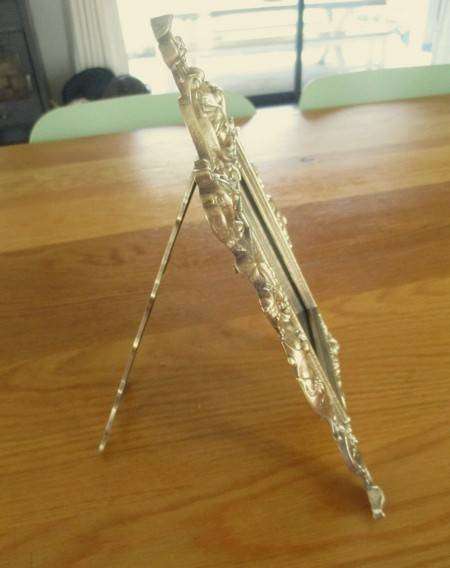 Stunning vintage Art Nouveau solid brass photo/picture frame