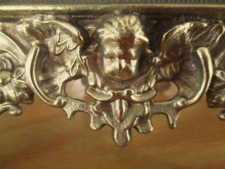 Stunning vintage Art Nouveau solid brass photo/picture frame