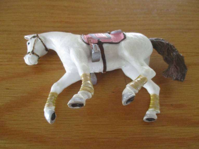 Two cute, detailed plastic horses