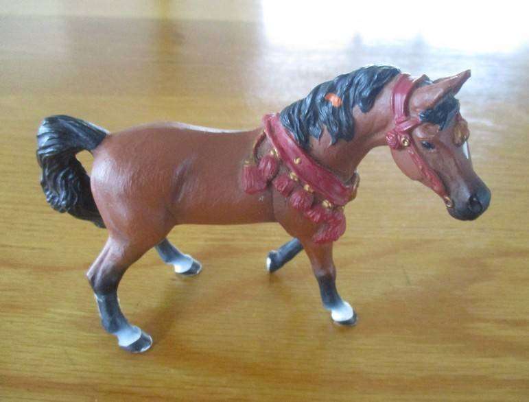 Two cute, detailed plastic horses