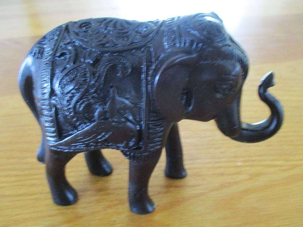 Decorative elephant ornament