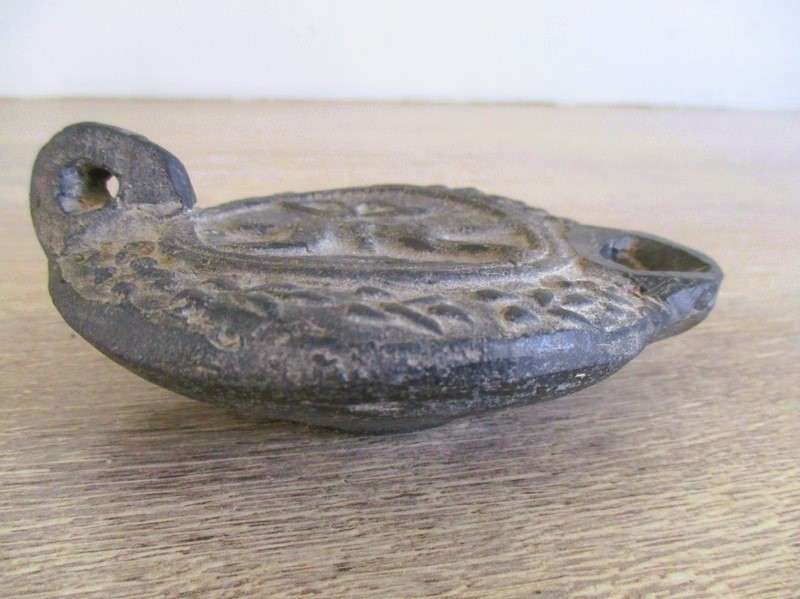 What a find!  Ancient Roman Oil lamp!