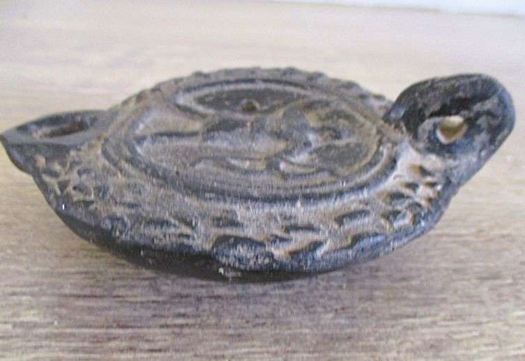 What a find!  Ancient Roman Oil lamp!