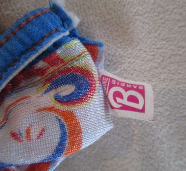 Barbie's boyfriend - Vintage 1980's Mattel Ken in original Ken/barbie clothes & shoes - knees bend