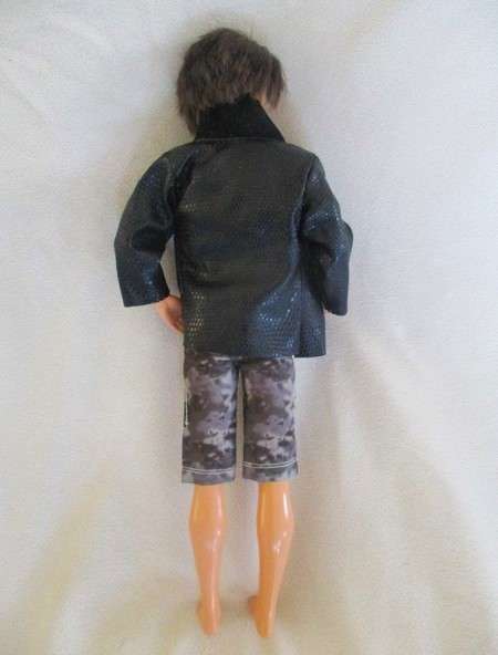 Barbie's boyfriend - Totally Cool Ken with original funky hairstyle and knees that bend