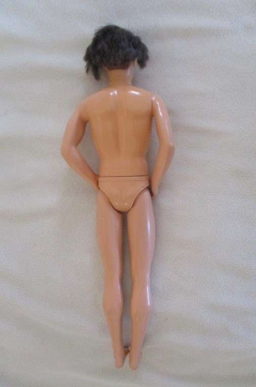 Barbie's boyfriend - Totally Cool Ken with original funky hairstyle and knees that bend