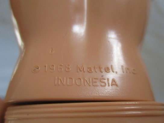 Barbie's boyfriend - Totally Cool Ken with original funky hairstyle and knees that bend