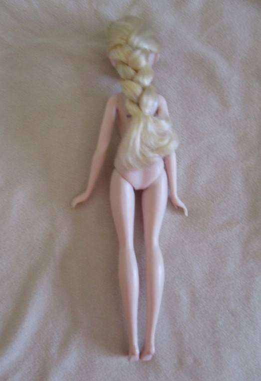 Collectable Hasbro Disney Elsa doll from Frozen - original dress and hairstyle