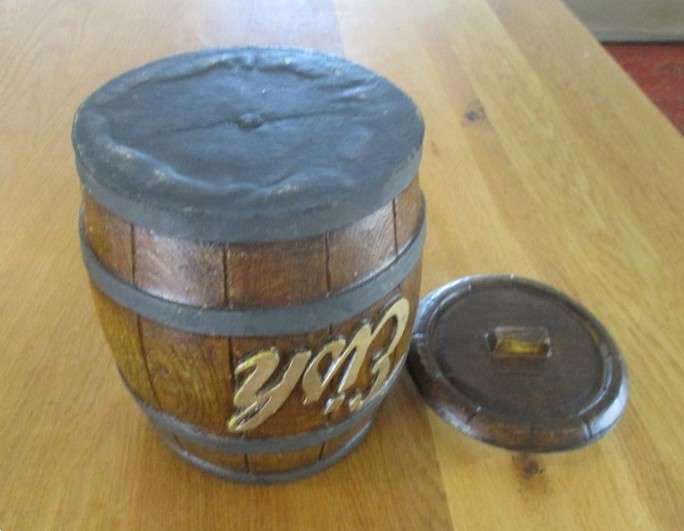 Eish!  Amusing wooden ice bucket