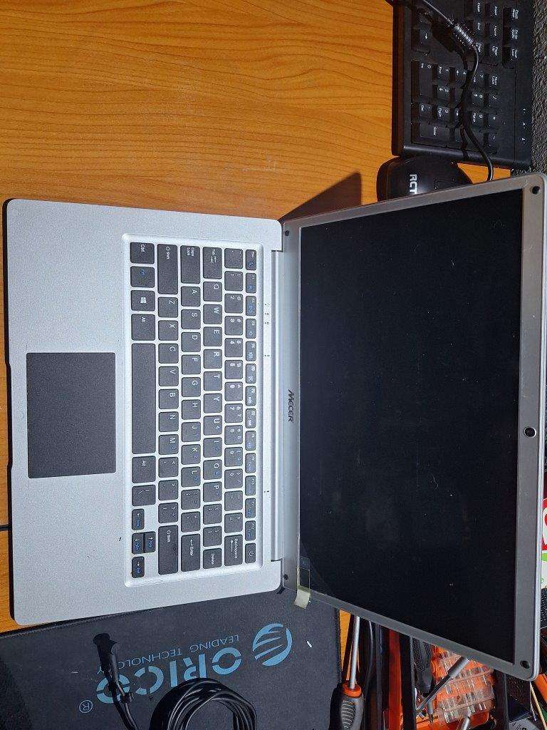 Mecer Xpression Z140C