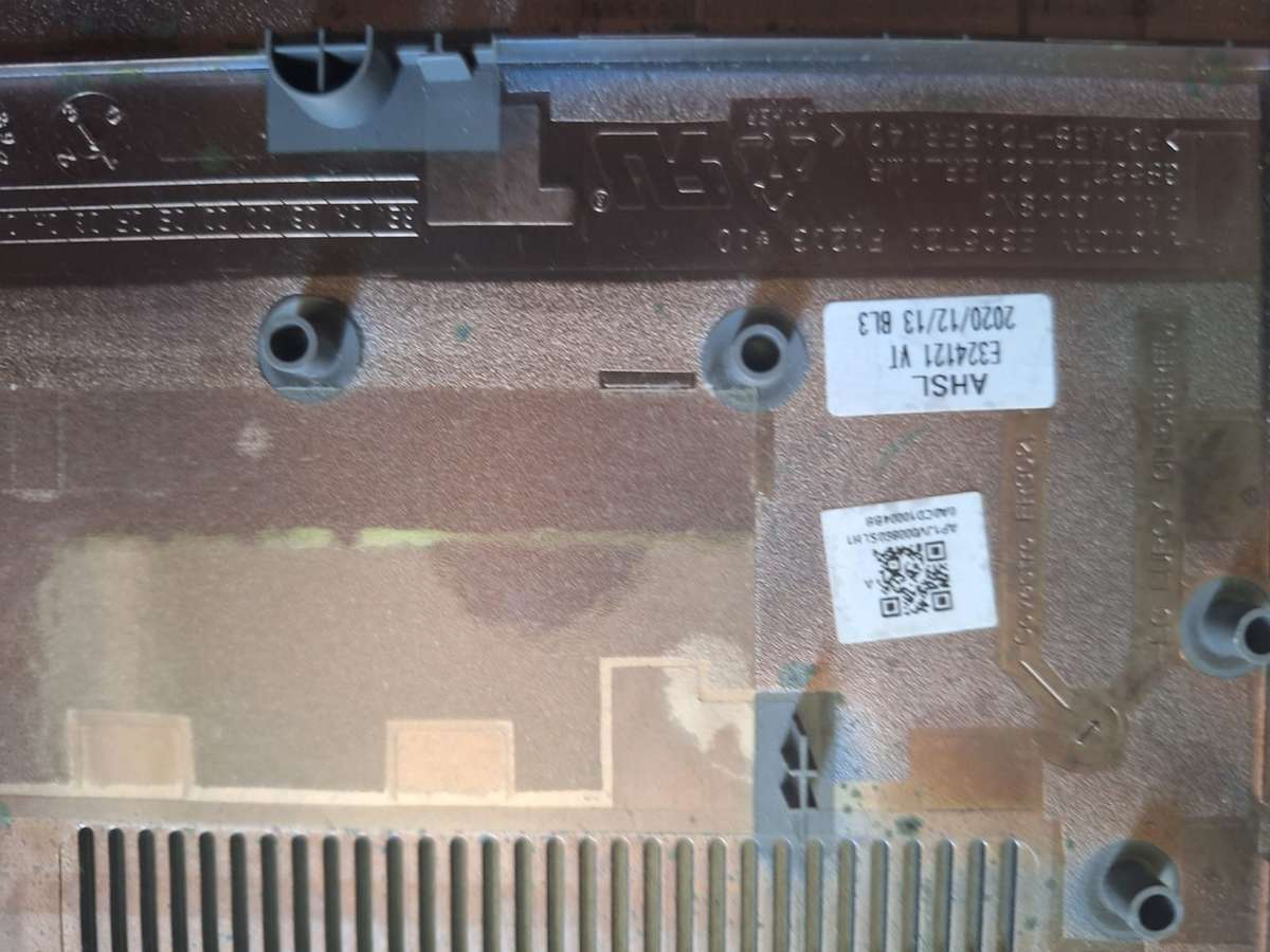 Lenovo Ideapad 3 bottom cover