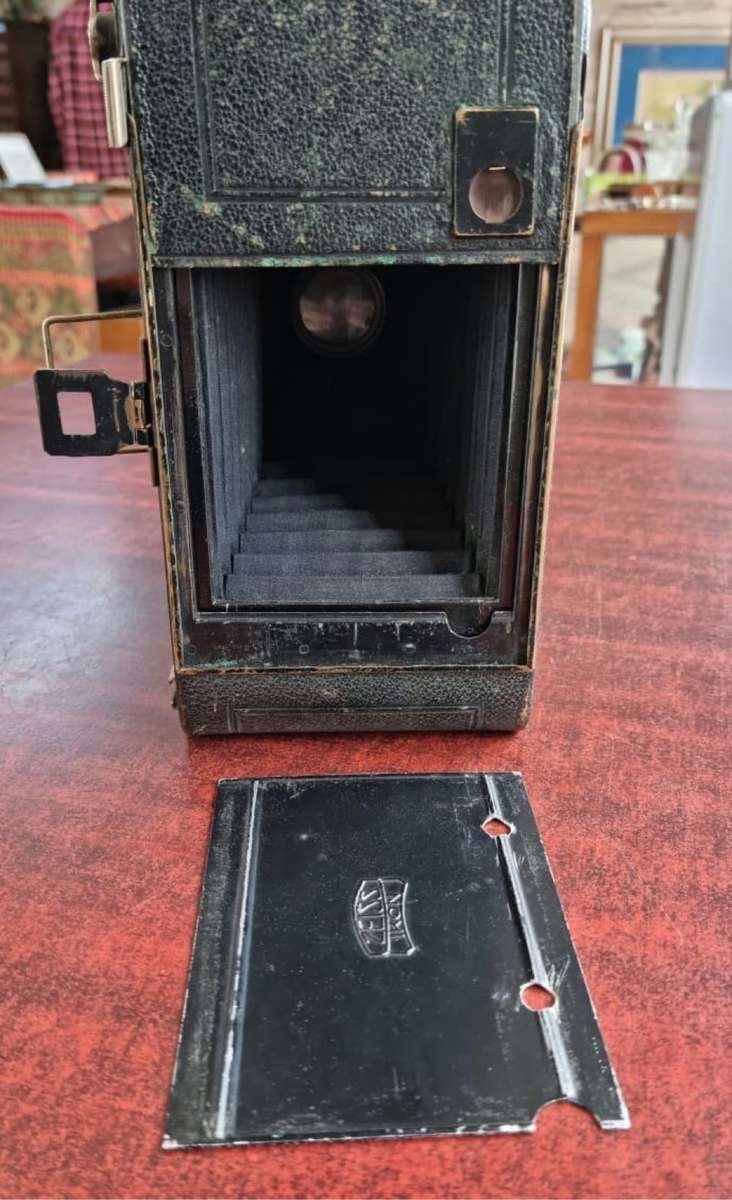 Zeiss Ikon Compur folding camera