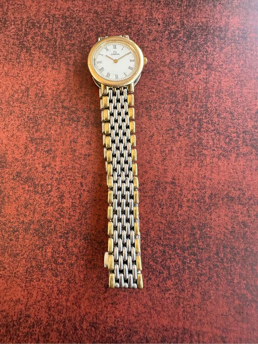 Omega Quarts ladies watch