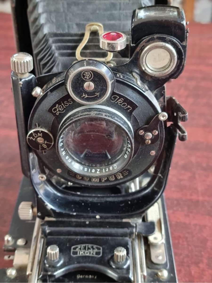Zeiss Ikon Compur folding camera