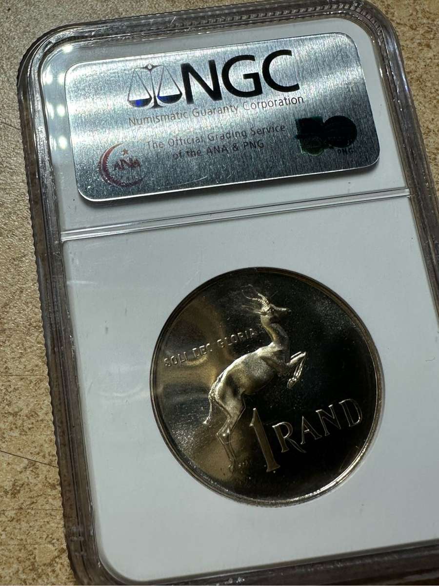 1965 English R1- graded by NGC