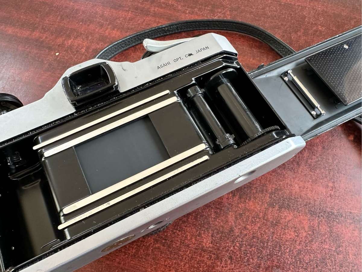 Pentax Asahi SP1000 35 mm. Camer