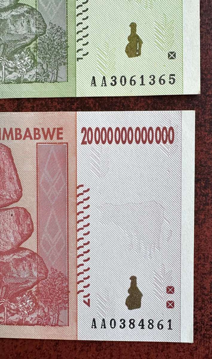 Trillion Dollar AA series Zimbabwe bank notes ( x4 )