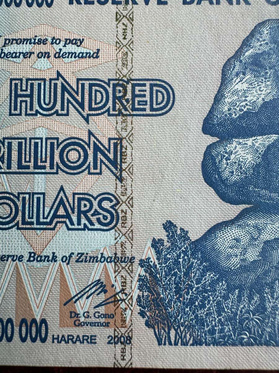 Trillion Dollar AA series Zimbabwe bank notes ( x4 )