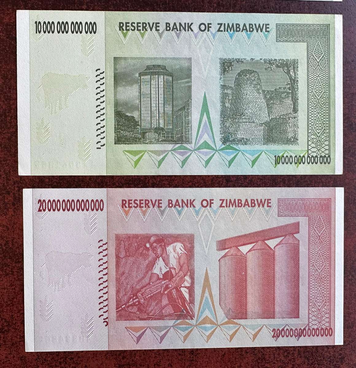 Trillion Dollar AA series Zimbabwe bank notes ( x4 )