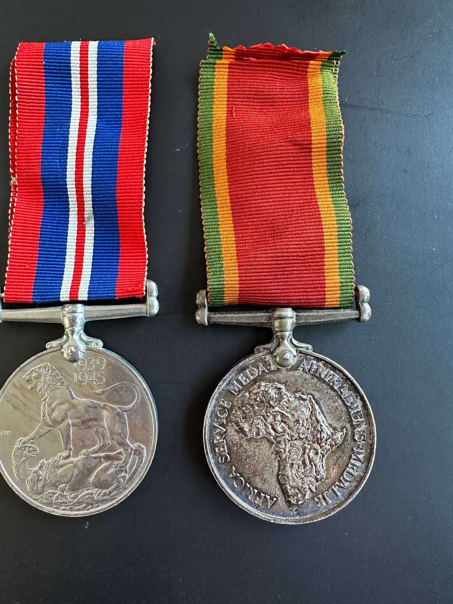 WW2 medal pair with silver Africa medal
