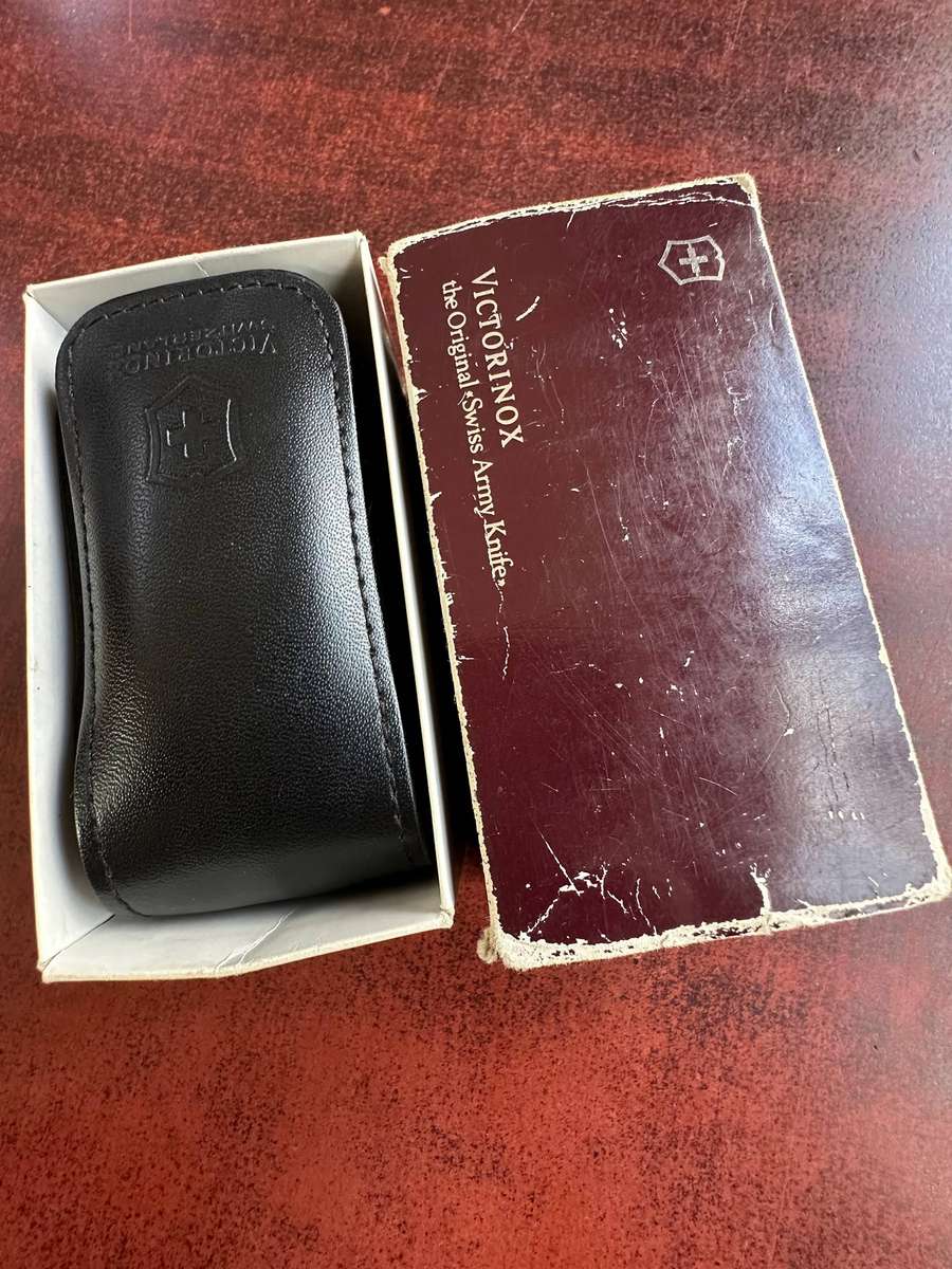 VictorInox Swiss Champ knife