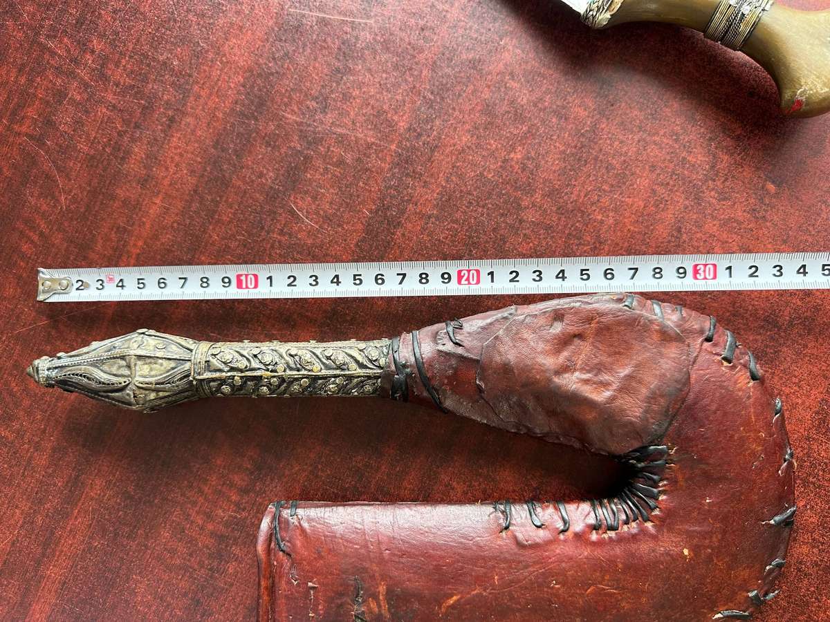Islamic Jambia dagger.