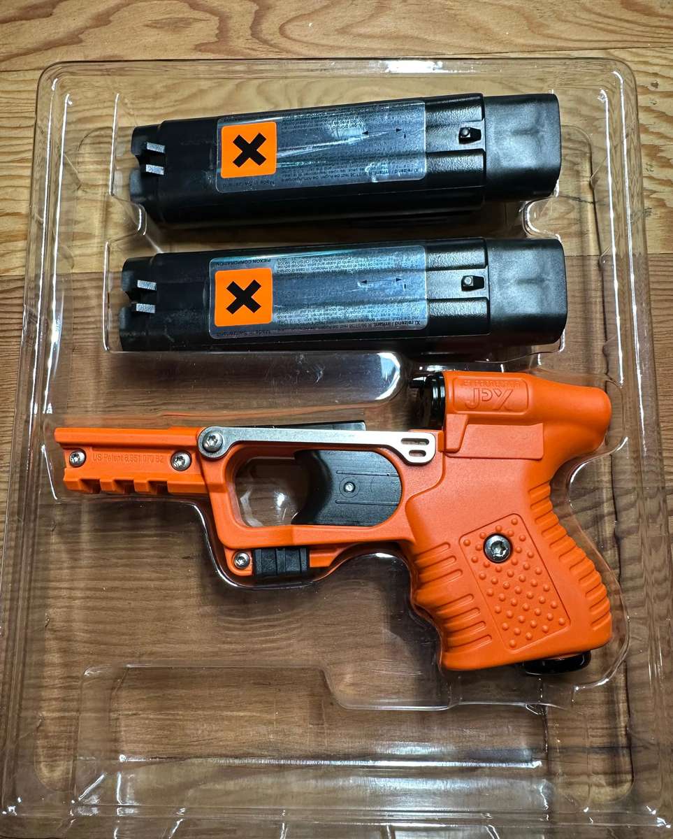 JPX Jet Protector - non lethal hand gun