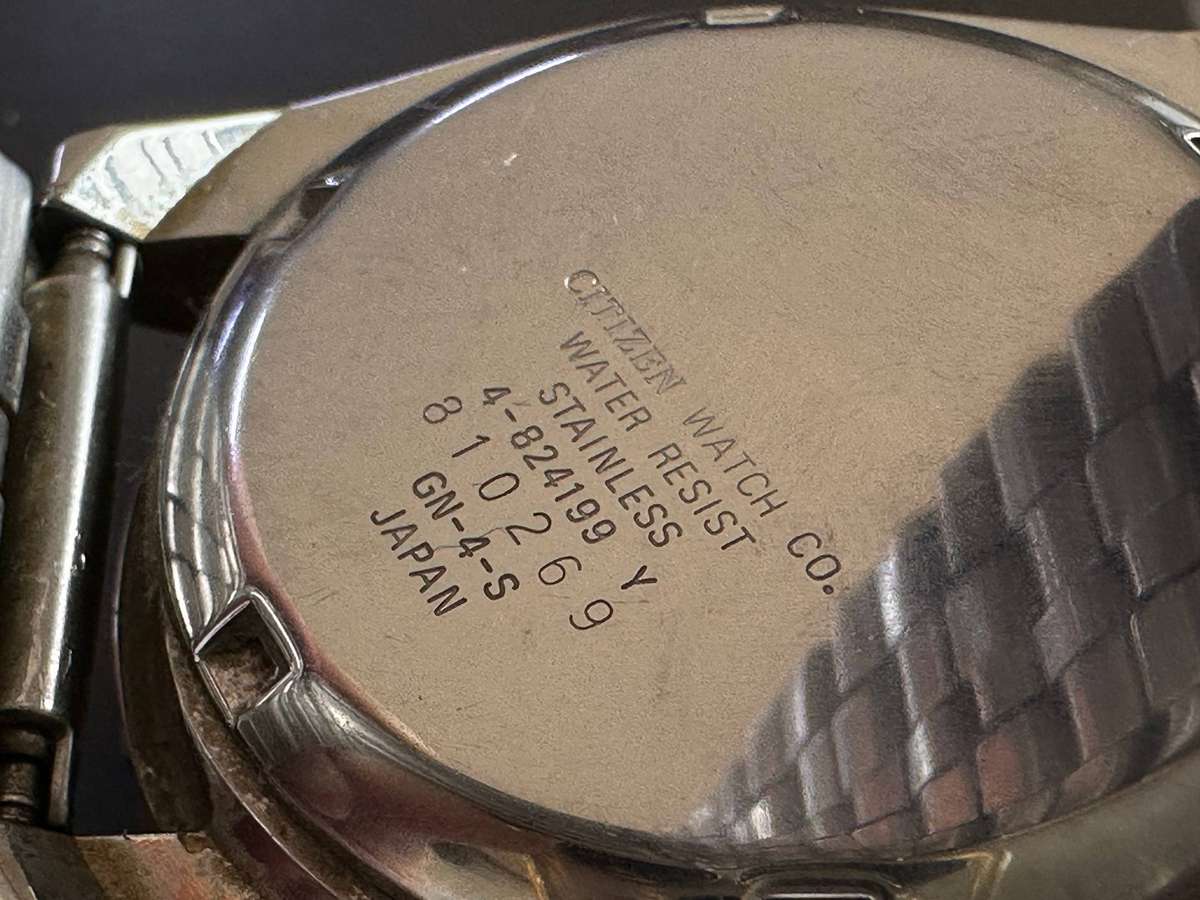 A Citizen automatic WR200 mens wristwatch
