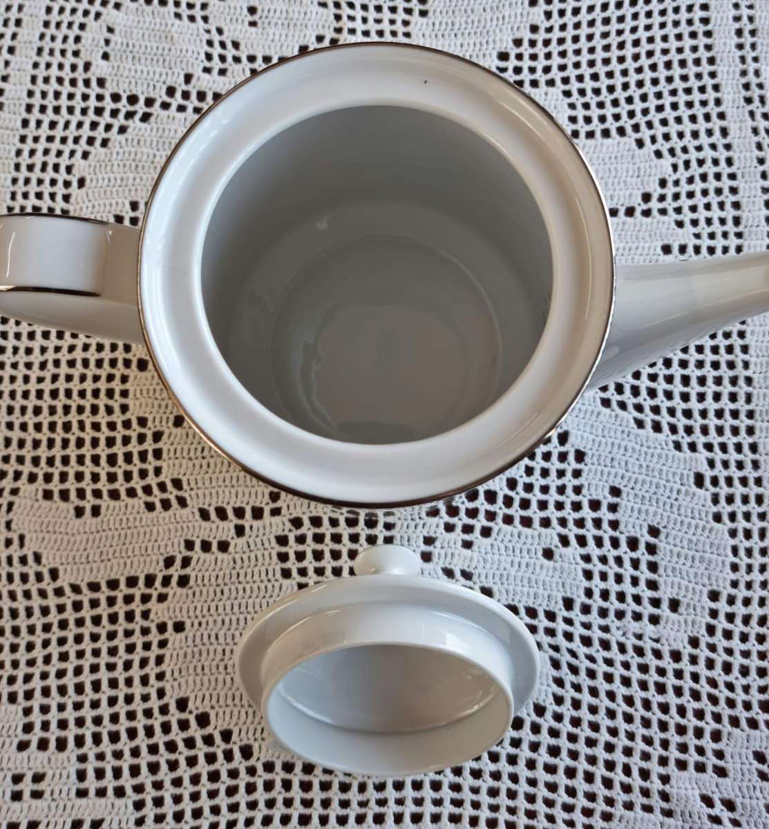 Contemporary NORITAKE Fine China ( Sri Lanka)  "TAHOE" 2585