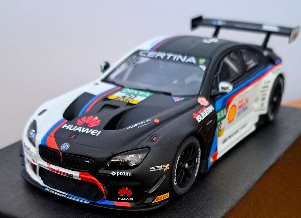 Carrera BMW M6 GT3 "Schubert Motorsport" Digital Slot Car 1/32