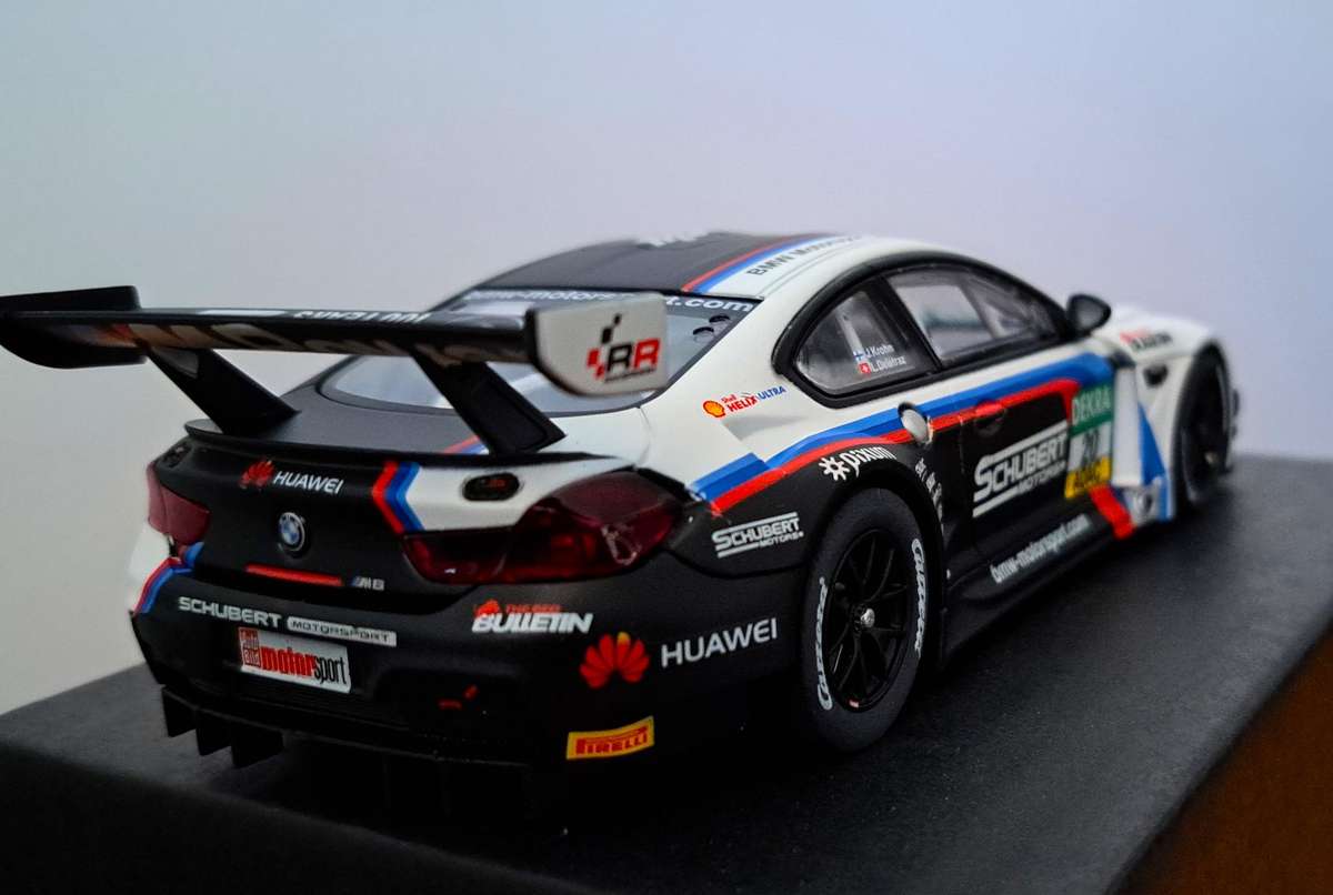 Carrera BMW M6 GT3 "Schubert Motorsport" Digital Slot Car 1/32