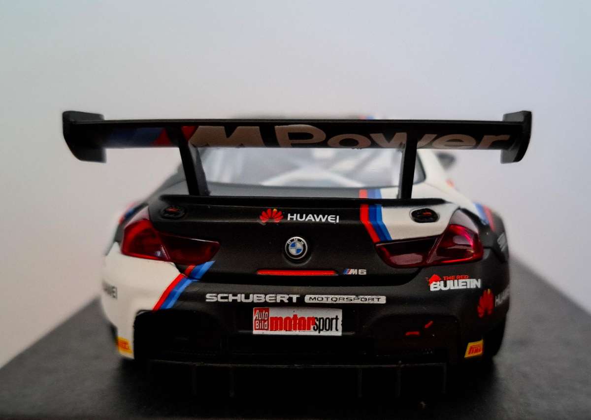 Carrera BMW M6 GT3 "Schubert Motorsport" Digital Slot Car 1/32