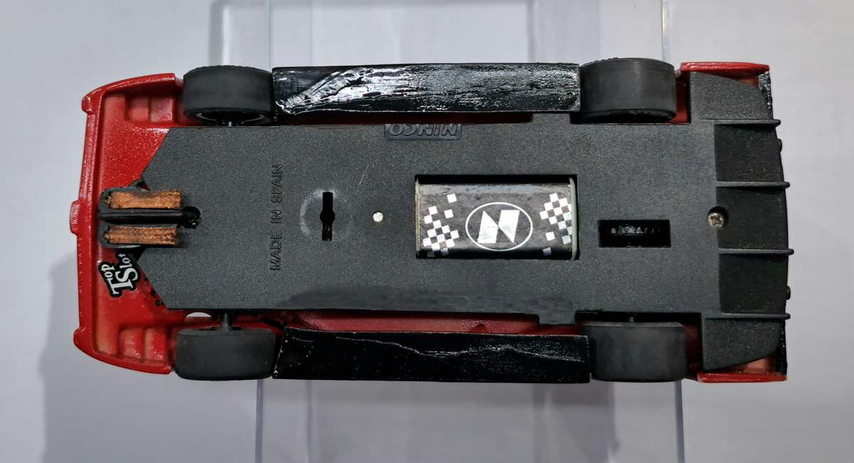 Toyota GT1 TS020 "Ultron" Analogue Slot Car 1/32