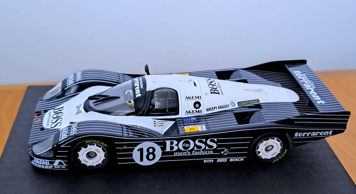 Slot.It Porsche 956C "Boss" Analogue Slot Car 1/32