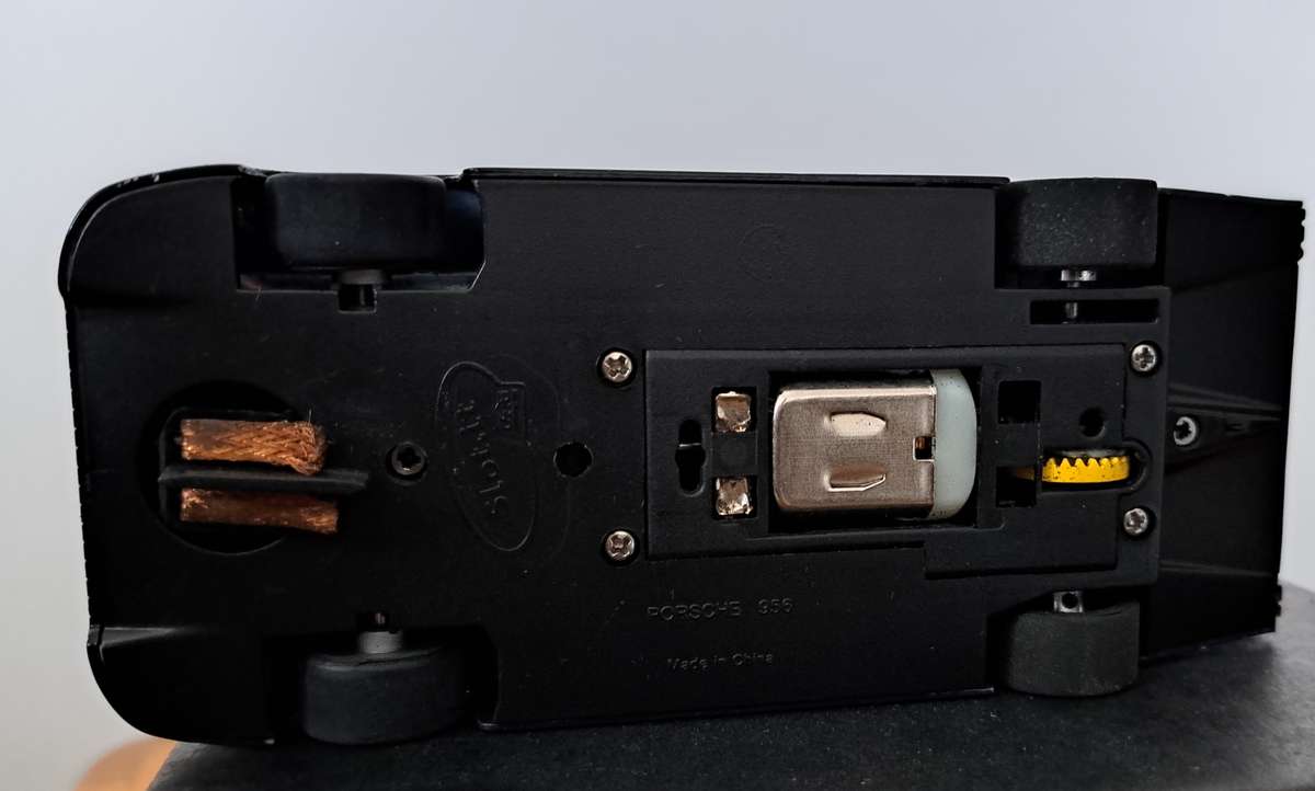 Slot.It Porsche 956C "Boss" Analogue Slot Car 1/32
