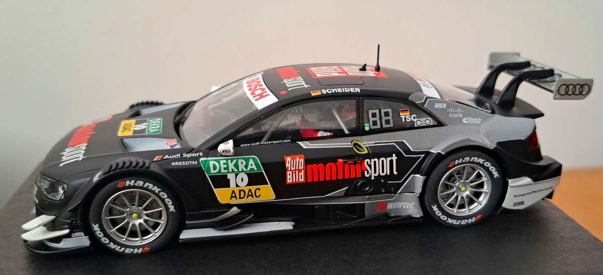 Carrera Audi RS5 DTM Slot Car 1/32
