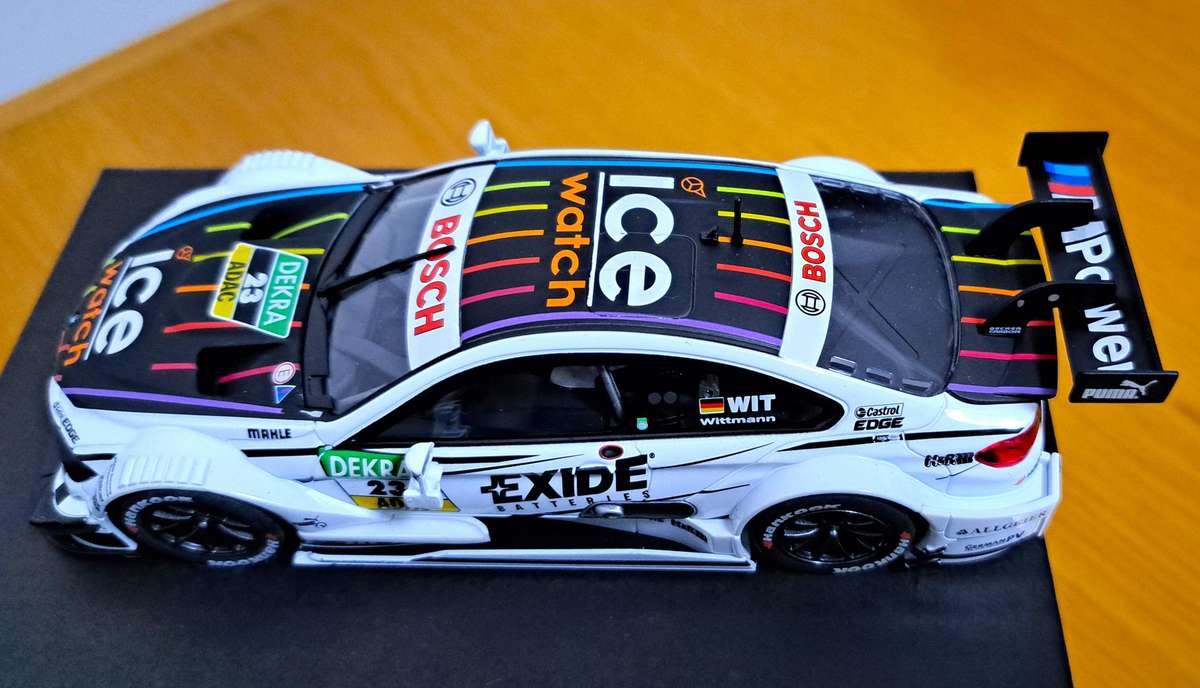 Carrera BMW M4 DTM Digital Slot Car 1/32