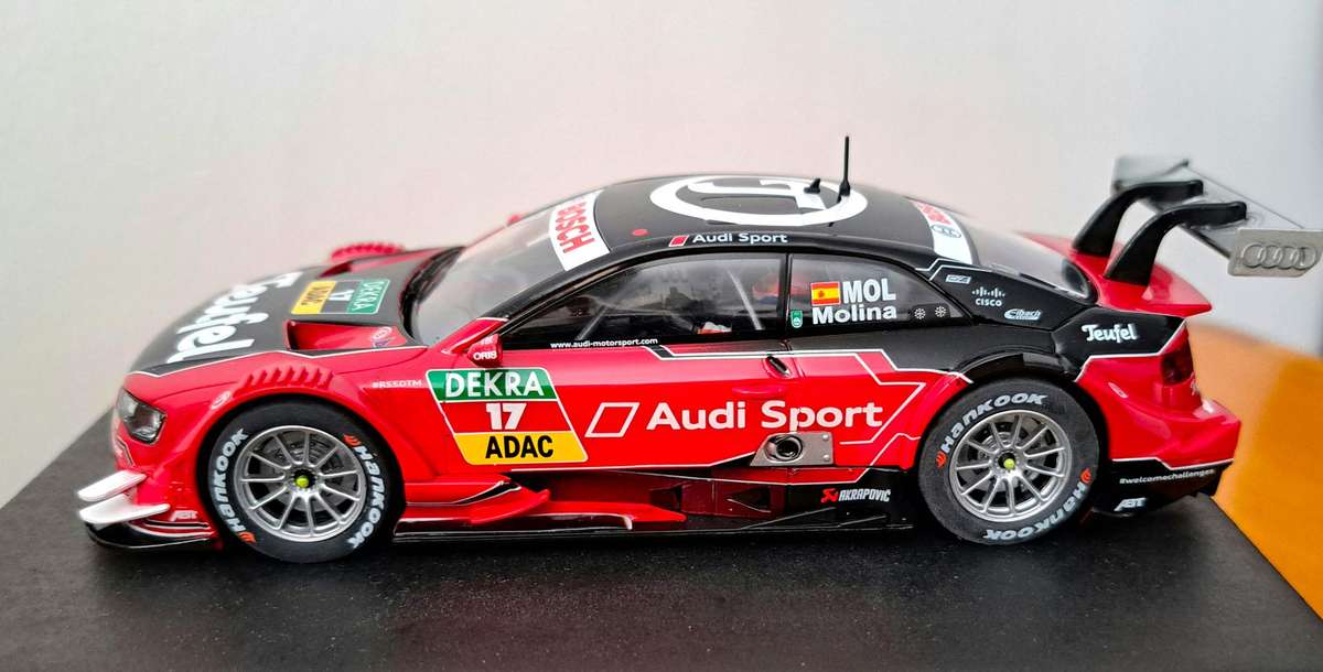 Carrera Audi RS5 DTM Digital Slot Car 1/32