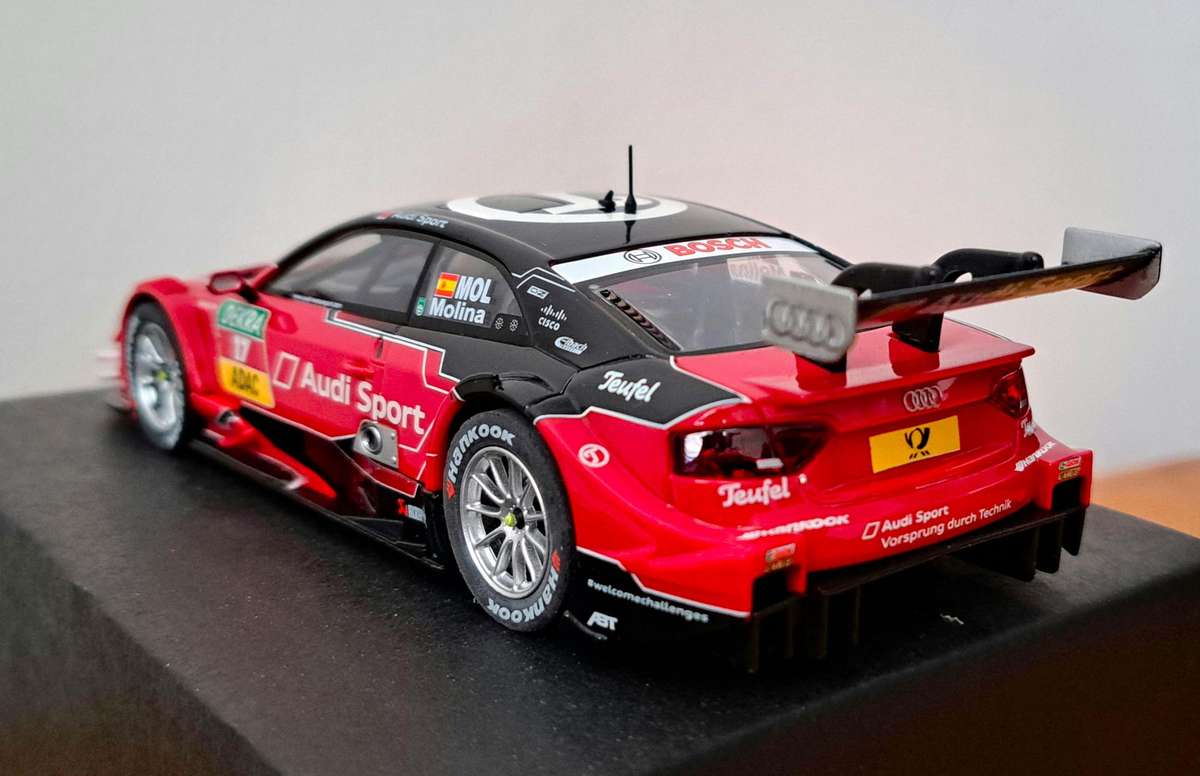 Carrera Audi RS5 DTM Digital Slot Car 1/32
