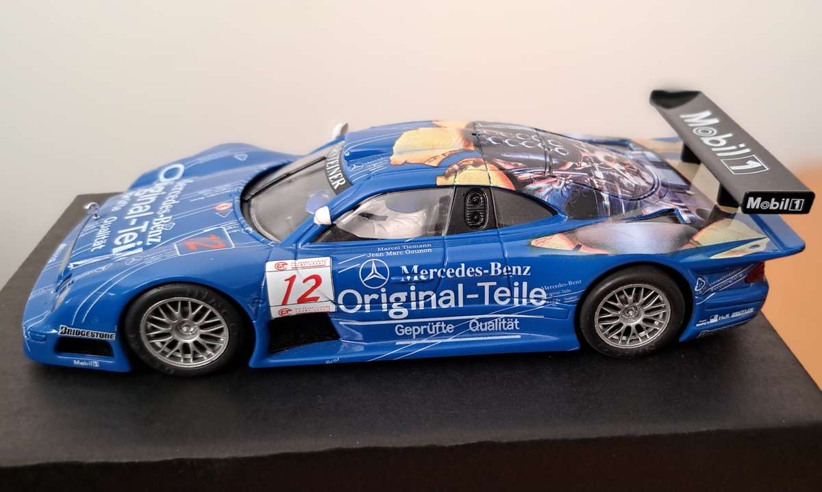 Ninco Mercedes Benz CLK GTR "Original Teile" With Engine Graphics Analogue Slot Car 1/32