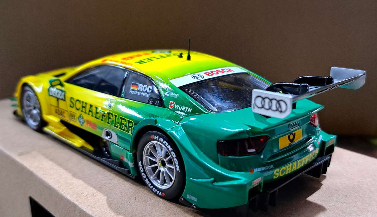Carrera Audi RS5  "Schaeffler" DTM Slot Car 1/32