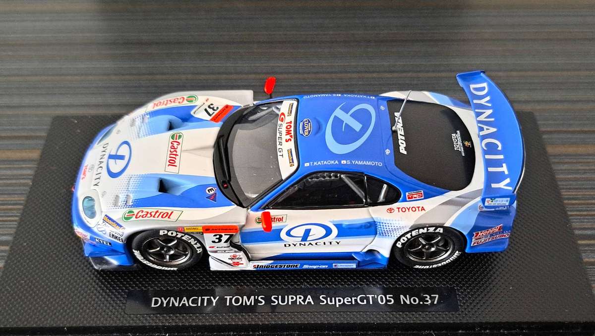 Ebbro Toyota Supra "Dynacity Tom's" Super GT 2005 1/43