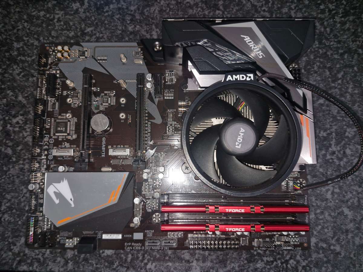 Aorus B450 Elite, Ryzen 3600, 16GB Ram Combo