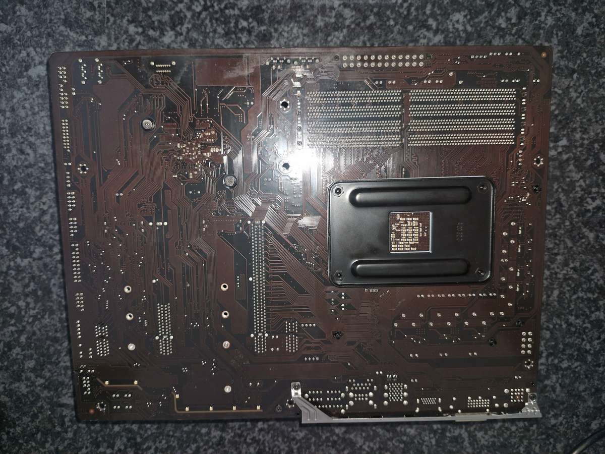 Aorus B450 Elite, Ryzen 3600, 16GB Ram Combo