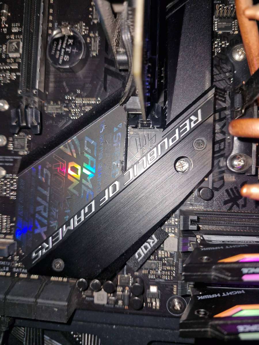 ASUS Strix X470 Motherboard, AMD Ryzen 3700X CPU, 16GB RAM Bundle